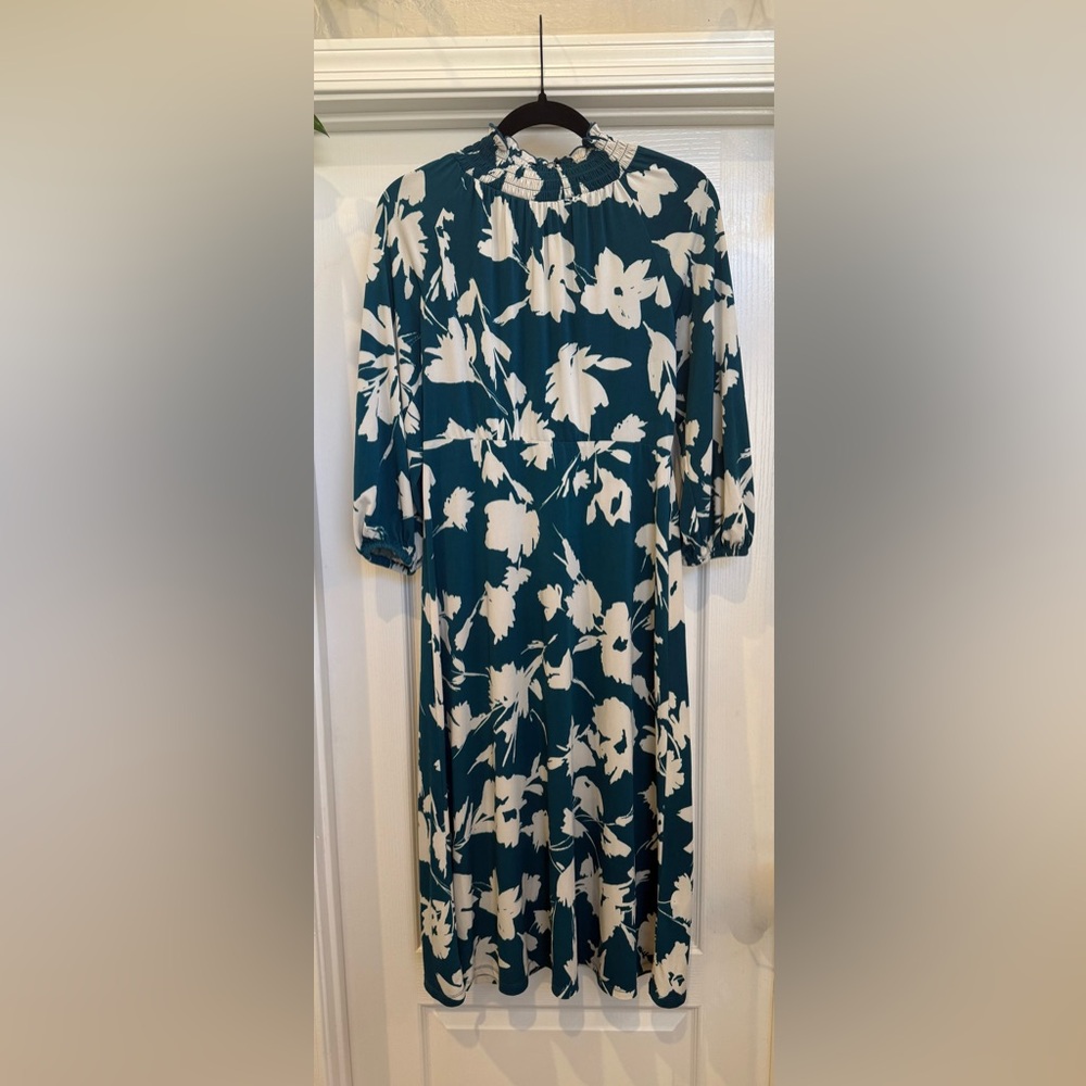 Maggy London Teal and White Floral Long Sleeve Dress
